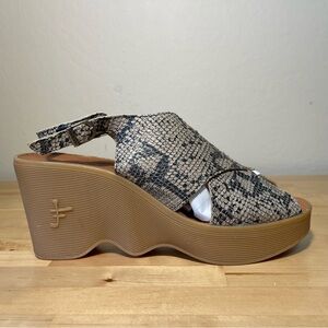 Famolare Cross Your Heart Platform Sandals Snake embossed leather.